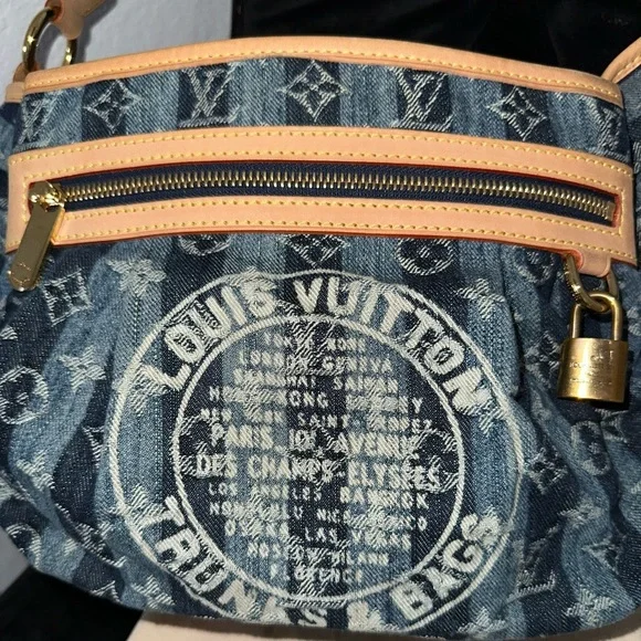LOUIS VUITTON Limited Edition Blue Denim Monogram Porte Epaule Raye MM Bag - Picture 2 of 16